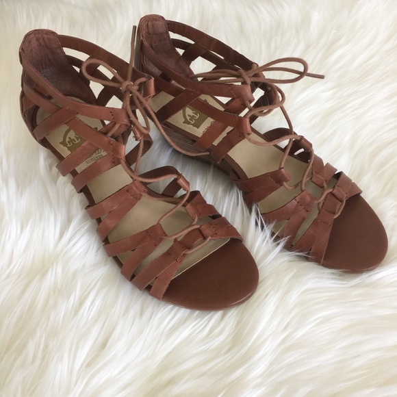 Crown Vintage Shoes - Crown Vintage Tan wedge summer shoes